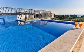 De Lux Apartments Luka